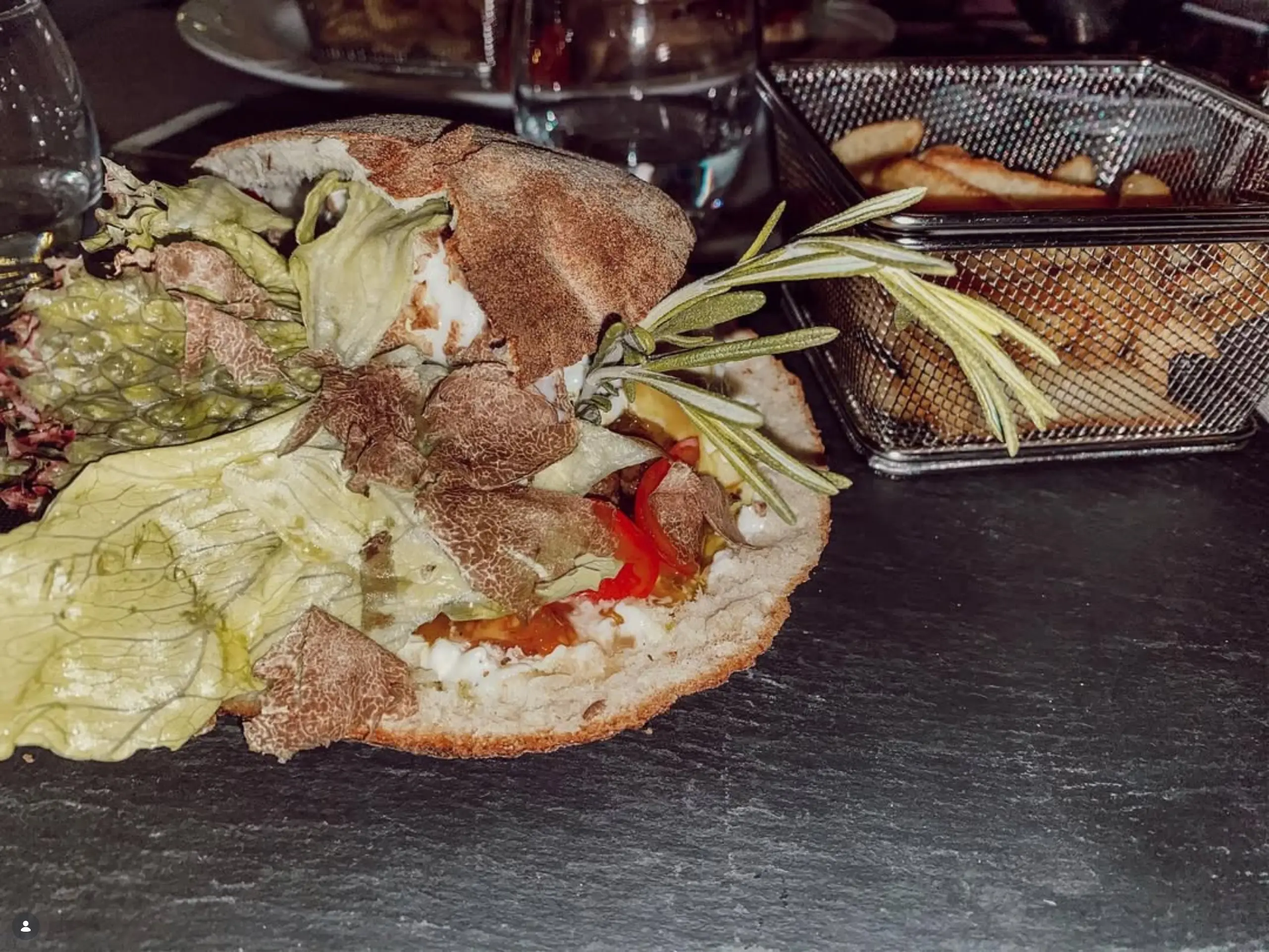 Unser-Puccia-Trüffelburger